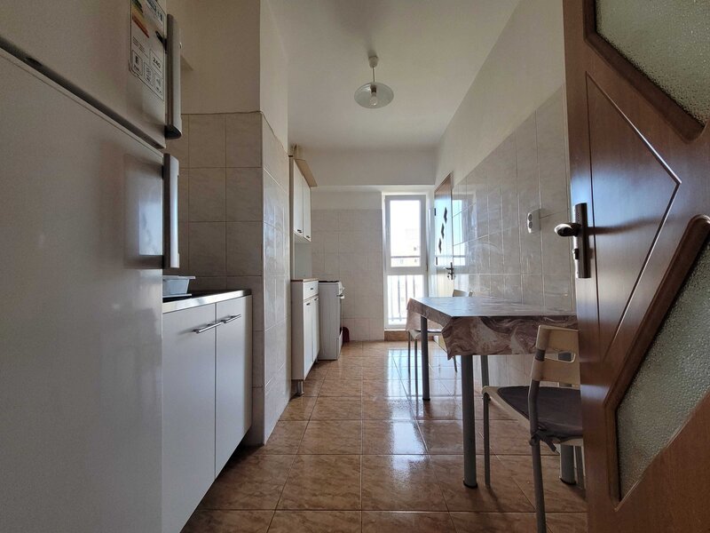 Crangasi Inchiriez apartament doua (2) camere in zona Crangasi - mobilat